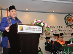 CT Semangati Wisudawan PTIQ Soal Kewirausahaan