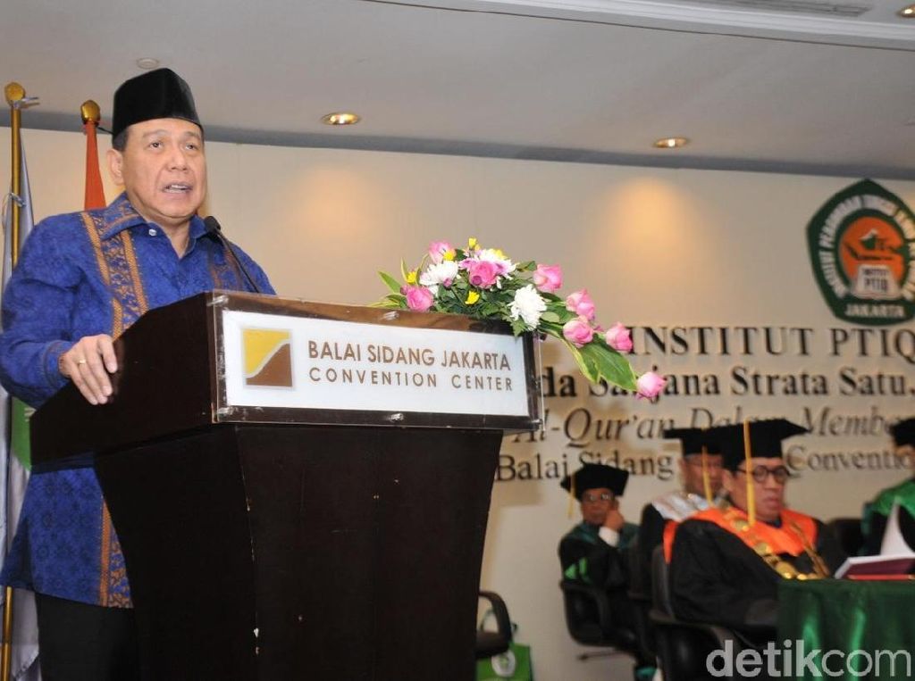 CT Semangati Wisudawan PTIQ Soal Kewirausahaan CT Semangati Wisudawan PTIQ Soal Kewirausahaan