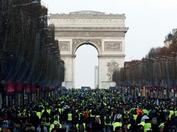 Sebelum Demo Rompi Kuning, Ratusan Orang Ditahan di Paris