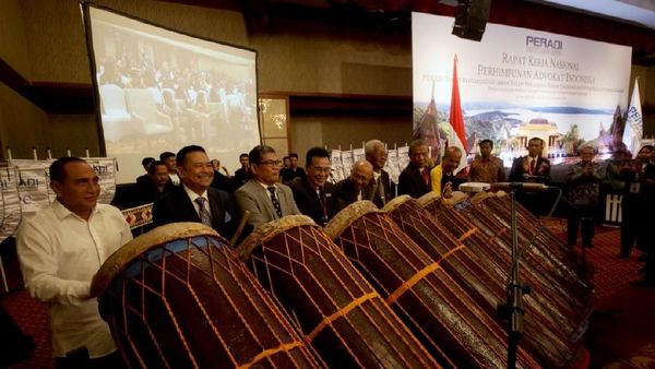 Peradi Gelar Rakernas di Medan