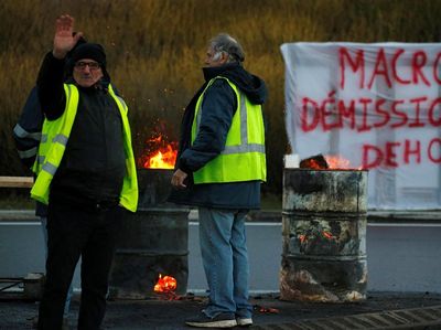 Melihat Massa Rompi Kuning Jelang Aksi Akhir Pekan