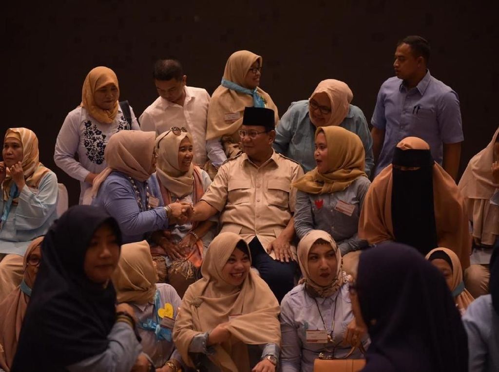 Blusukan Emak-emak Prabowo Blusukan Emak-emak Prabowo