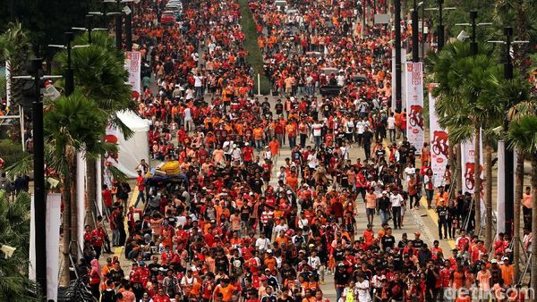 Lautan Oranye di GBK Hari Ini Lautan Oranye di GBK Hari Ini