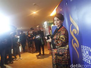 51 Tahun Bertahan di Dunia Seni Peran, Widyawati Diberikan Lifetime Achievement 51 Tahun Bertahan di Dunia Seni Peran, Widyawati Diberikan Lifetime Achievement