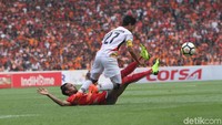 Di klasemen akhir, Persija unggul satu poin dari PSM Makassar yang menang 5-1 atas PSMS Medan.