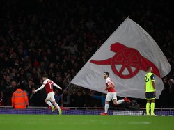 Nyaris Sempurna Arsenal!