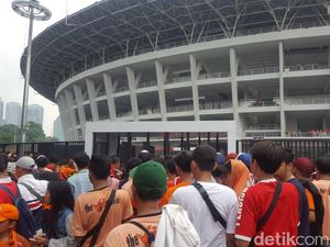 Jelang Laga Persija Vs Mitra Kukar, Jakmania Mulai Datangi GBK Jelang Laga Persija Vs Mitra Kukar, Jakmania Mulai Datangi GBK