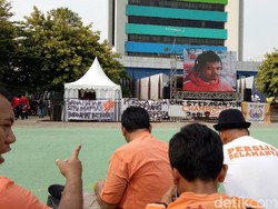 Persija Ladeni Mitra Kukar, Kemenpora Sediakan Giant Screen