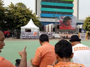 Persija Ladeni Mitra Kukar, Kemenpora Sediakan Giant Screen Persija Ladeni Mitra Kukar, Kemenpora Sediakan Giant Screen