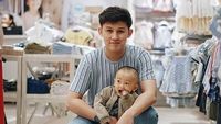 Jadi Papa Muda, Intip Keseruan Jevin Julian dan Anaknya