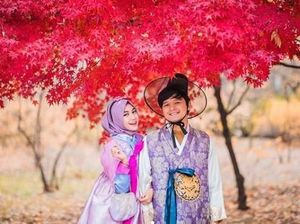 Romantisnya Anisa Rahma dengan Suami Tercinta