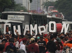 Persija cuma butuh kemenangan untuk memastikan juara, mengalahkan pesaingnya, PSM Makassar.
