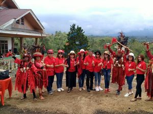 Destinasi Wisata Sulut Makin Lengkap dengan Pasar Hutan Ranelewo