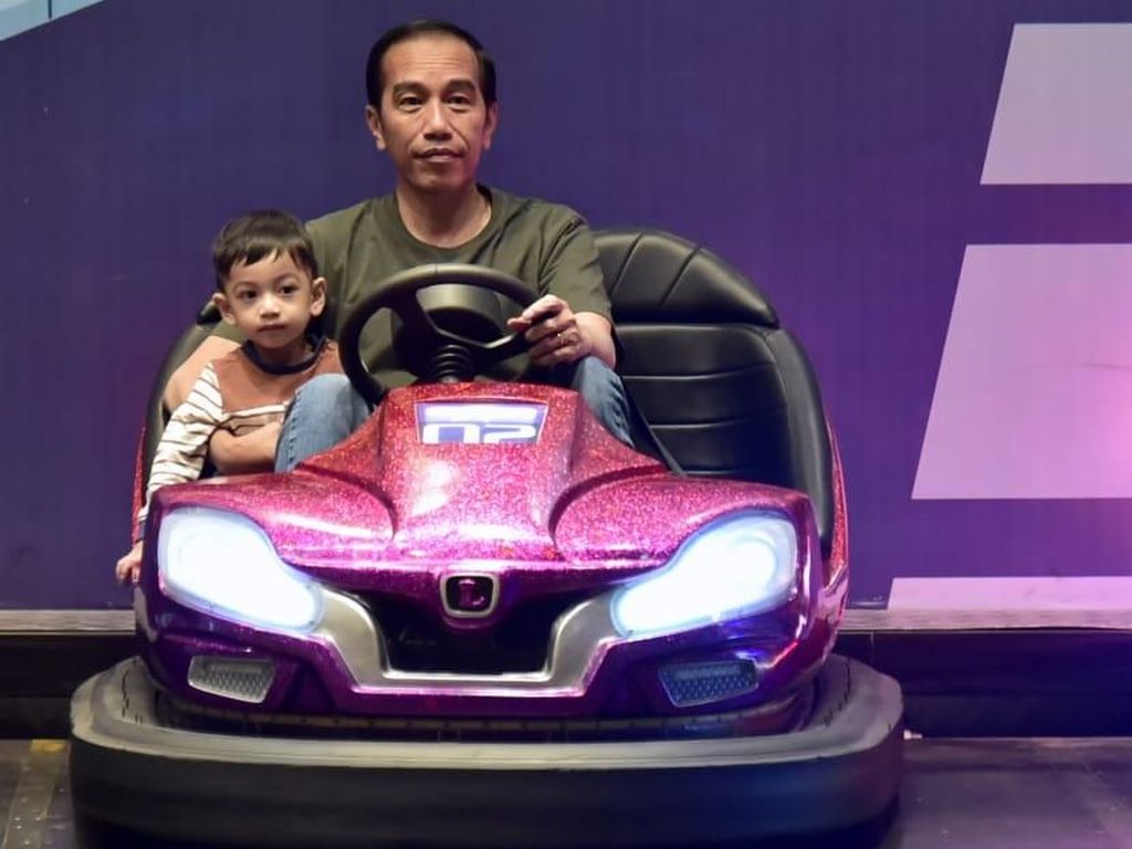 Jokowi: Kalau Dipanggil, Jan Ethes Saya Suruh Datang ke Bawaslu Jokowi: Kalau Dipanggil, Jan Ethes Saya Suruh Datang ke Bawaslu