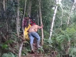 Tengkorak Nenek Imoh Ditemukan di Gunung Sawal Ciamis Tengkorak Nenek Imoh Ditemukan di Gunung Sawal Ciamis
