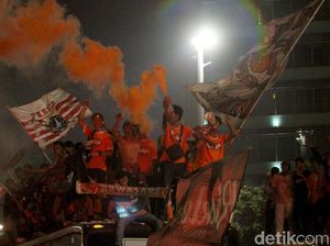 The Jakmania Setuju PNS Pakai Kostum Persija