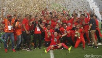 Sepasang gol Simic membawa Macan Kemayoran menang 2-1 atas Mitra Kukar untuk memastikan diri mengangkat trofi.