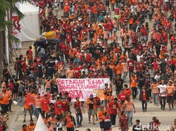 Selebrasi Kemenangan, Jakmania Serbu SUGBK