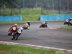 Ngebut di Sirkuit Ada Tekniknya, Begini Tipsnya