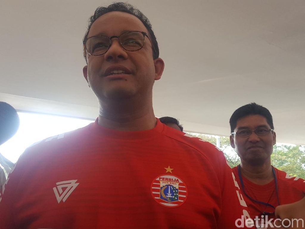 Persija akan Diarak dari GBK ke Balai Kota Sabtu Pagi Persija akan Diarak dari GBK ke Balai Kota Sabtu Pagi