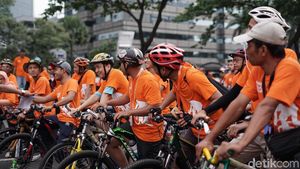 Keseruan Gowes Sepeda di Harris Day Fun Bike 2018