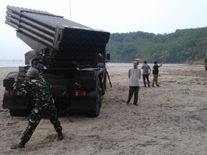 Roket Buatan Pindad Akan Diuji Coba di Sukabumi