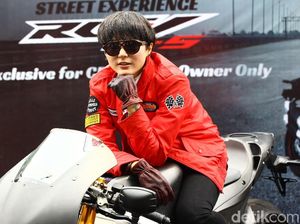 Ssstt... Poppy Sovia Pernah Pipis Waktu Naik Motor Ssstt... Poppy Sovia Pernah Pipis Waktu Naik Motor