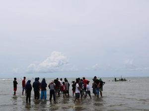 3 Bocah SD Hilang Terseret Ombak di Pantai Barru Sulsel