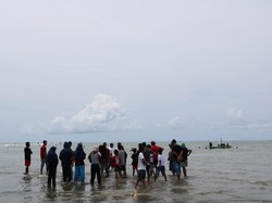 3 Bocah SD Hilang Terseret Ombak di Pantai Barru Sulsel