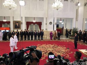 Plt Gubernur Riau dan Bengkulu Resmi Dilantik Jokowi Plt Gubernur Riau dan Bengkulu Resmi Dilantik Jokowi