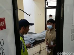 Bayi Usia 7 Hari Korban Laka di Brebes Akhirnya Meninggal Dunia Bayi Usia 7 Hari Korban Laka di Brebes Akhirnya Meninggal Dunia