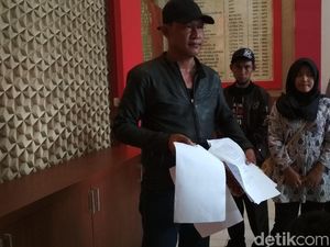 Tersangka UU ITE Surat KPK Palsu Laporkan 2 Warga Blitar Tersangka UU ITE Surat KPK Palsu Laporkan 2 Warga Blitar