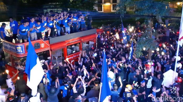 Penggawa Persib U-19 akan dapat kesempatan promosi ke tim utama saat Maung Bandung menyusun kerangka tim (Mukhlis Dinilla/detikSport) Penggawa Persib U-19 akan dapat kesempatan promosi ke tim utama saat Maung Bandung menyusun kerangka tim (Mukhlis Dinilla/detikSport)