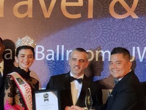 Jakarta Aquarium Raih Penghargaan ITTA 2 Kali Berturut-Turut Jakarta Aquarium Raih Penghargaan ITTA 2 Kali Berturut-Turut