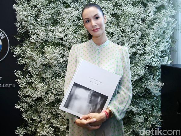Cerita Fase Kehidupan Nadya Hutagalung di Walk With Me