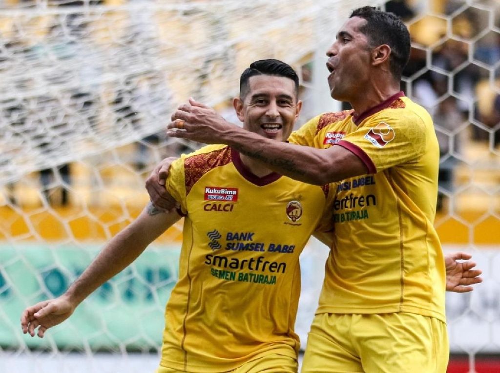 PT LIB Tak Punya Solusi Bayar Utang Pemain Sriwijaya FC PT LIB Tak Punya Solusi Bayar Utang Pemain Sriwijaya FC