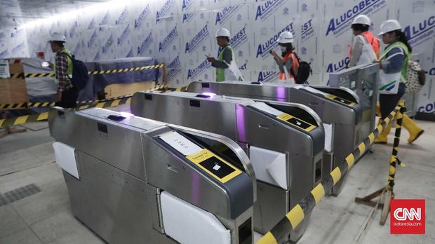 Menjajal MRT 'Kereta Perang' Lebak Bulus-Bundaran HI