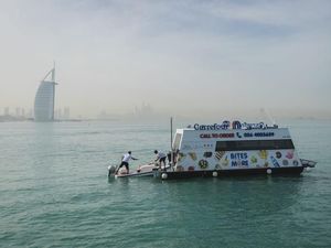 Dubai Luncurkan Supermarket Apung Pertama di Dunia