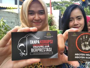 Warga Surabaya Diingatkan Jangan Korupsi Lewat Stiker