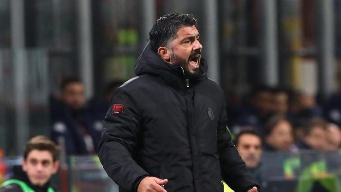 Gennaro Gattuso menerima hasil imbang yang diraih AC Milan saat menjamu Torino (Marco Luzzani/Getty Images) Gennaro Gattuso menerima hasil imbang yang diraih AC Milan saat menjamu Torino (Marco Luzzani/Getty Images)