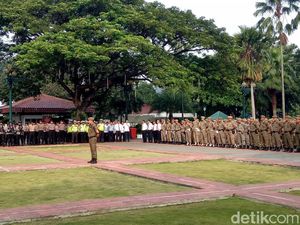 Satpol PP DKI Siagakan 1.830 Personel Jaga Perayaan Tahun Baru Satpol PP DKI Siagakan 1.830 Personel Jaga Perayaan Tahun Baru