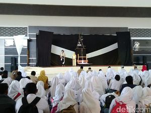 Cara Unik KPU Banjar Sosialisasi Pemilu ke Pemilih Pemula Cara Unik KPU Banjar Sosialisasi Pemilu ke Pemilih Pemula
