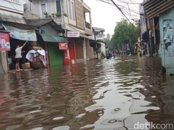 Warga Dekat Kali Mampang: Kalau Hujan Deras Pasti Banjir