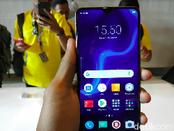 Mengulik Sepak Terjang Ponsel Murah Realme