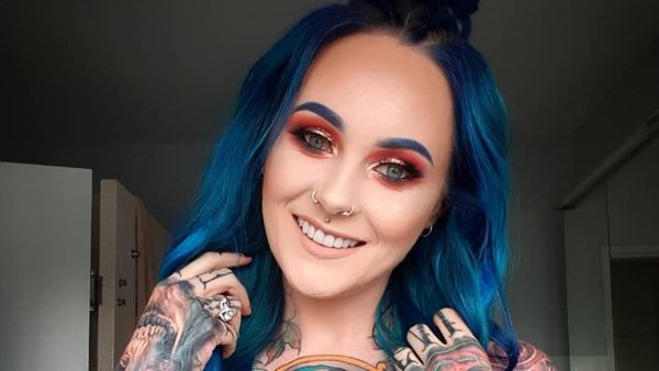 Penampilan Dokter Cantik Sangar, Punya Tato di Sekujur Tubuh