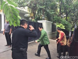 Pagi-Pagi Erick Thohir Temui Maruf Amin, Bahas Apa?