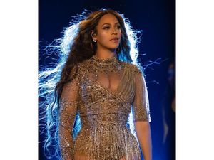 Gaya Seksi Beyonce Manggung di Pernikahan Putri Orang Terkaya Se-Asia