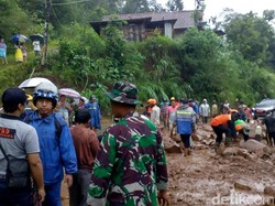 Hati-hati! Jalur Dieng-Banjarnegara Longsor