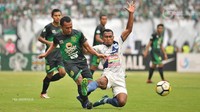 Persebaya vs PSIS Semarang ada di posisi keempat. Ada 50.000 penonton yang hadir di Stadion Gelora Bung Tomo. (Foto: dok. Liga Indonesia)