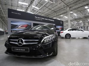 Mercy Turunkan Kapasitas Mesin C-Class Biar Ramah Pajak